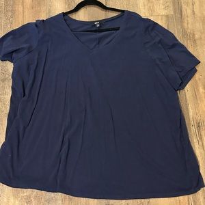 Ellos navy blue v-neck tee